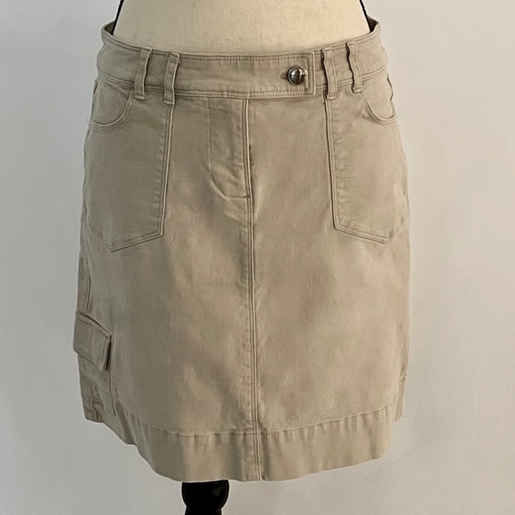 White House Black Market Light Khaki Stretch Mini Skirt Size 6 - Picture 2 of 10